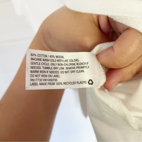 H&M Women’s White Printed Mickey Mouse Short Sleeve Crewneck Tee Size XXL - Picture 3 of 8